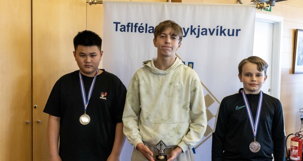 Verðlaunahafar: Anh Hai, Jóel Helmer. Jónatan Leó